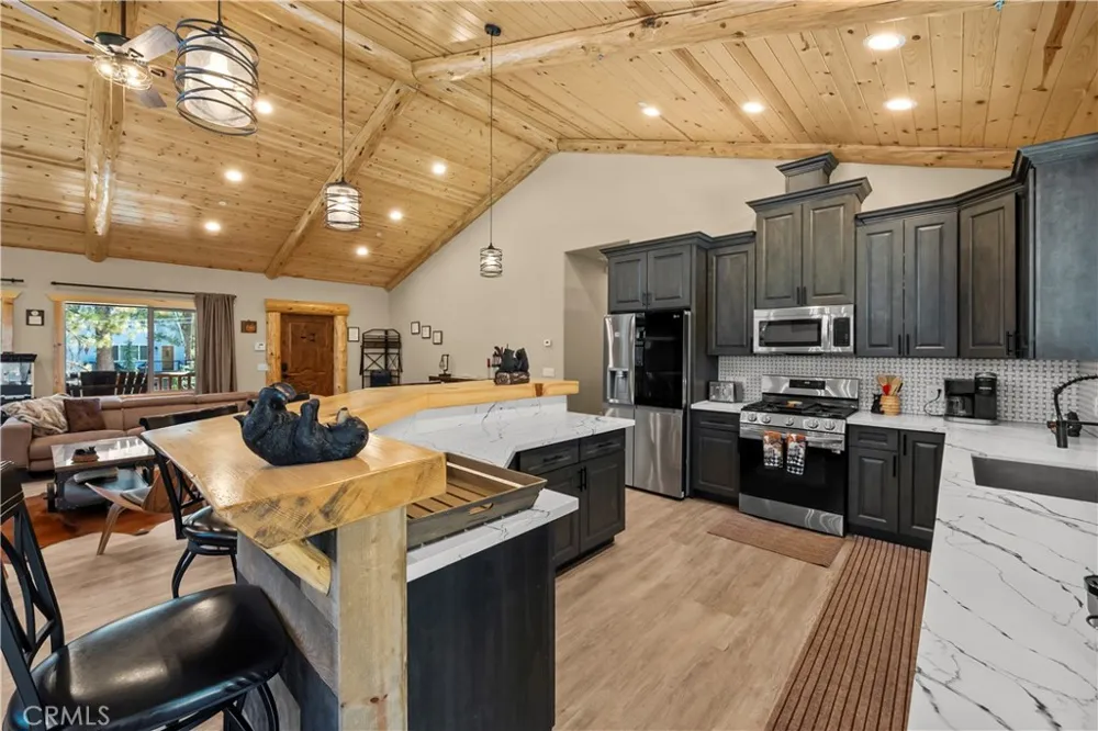 154 Mountain Lake Big Bear Lake, CA 92315