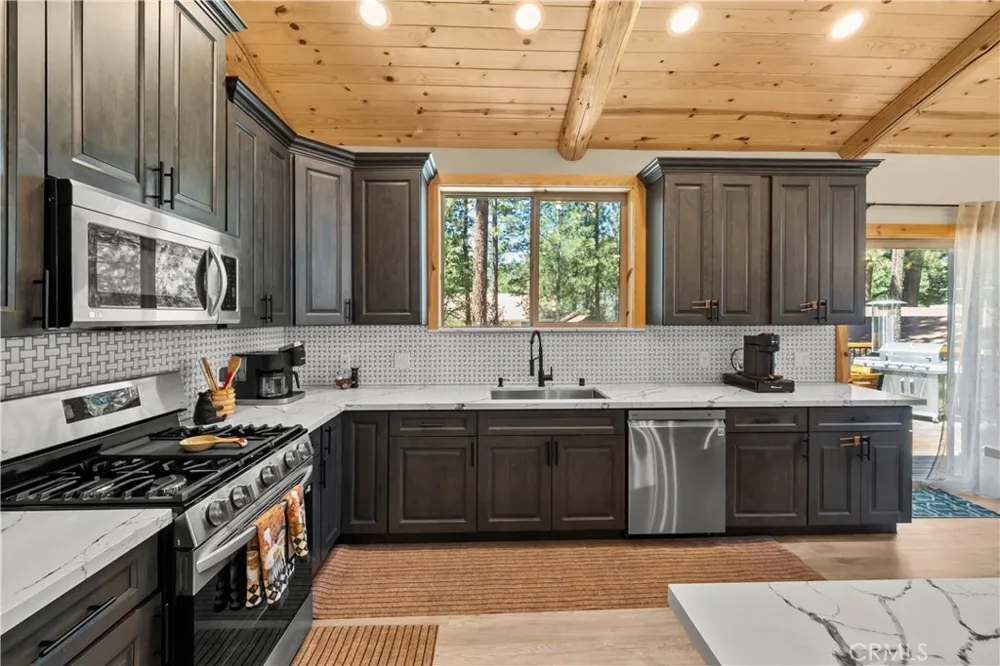 154 Mountain Lake Big Bear Lake, CA 92315