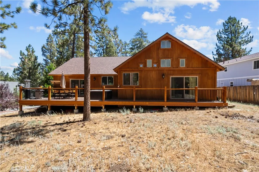154 Mountain Lake Big Bear Lake, CA 92315