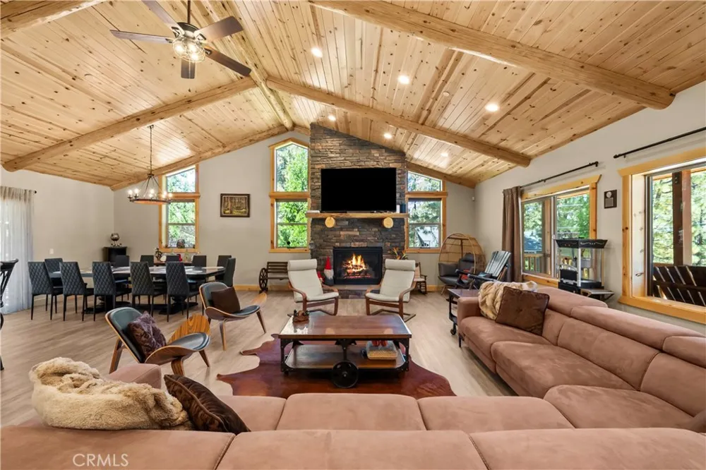 154 Mountain Lake Big Bear Lake, CA 92315
