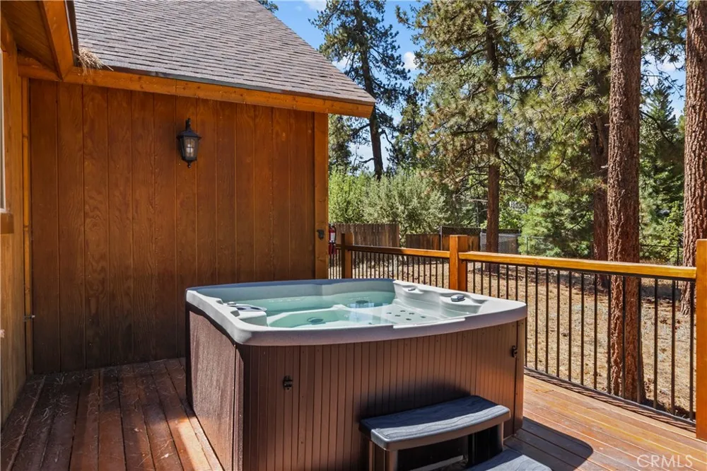154 Mountain Lake Big Bear Lake, CA 92315