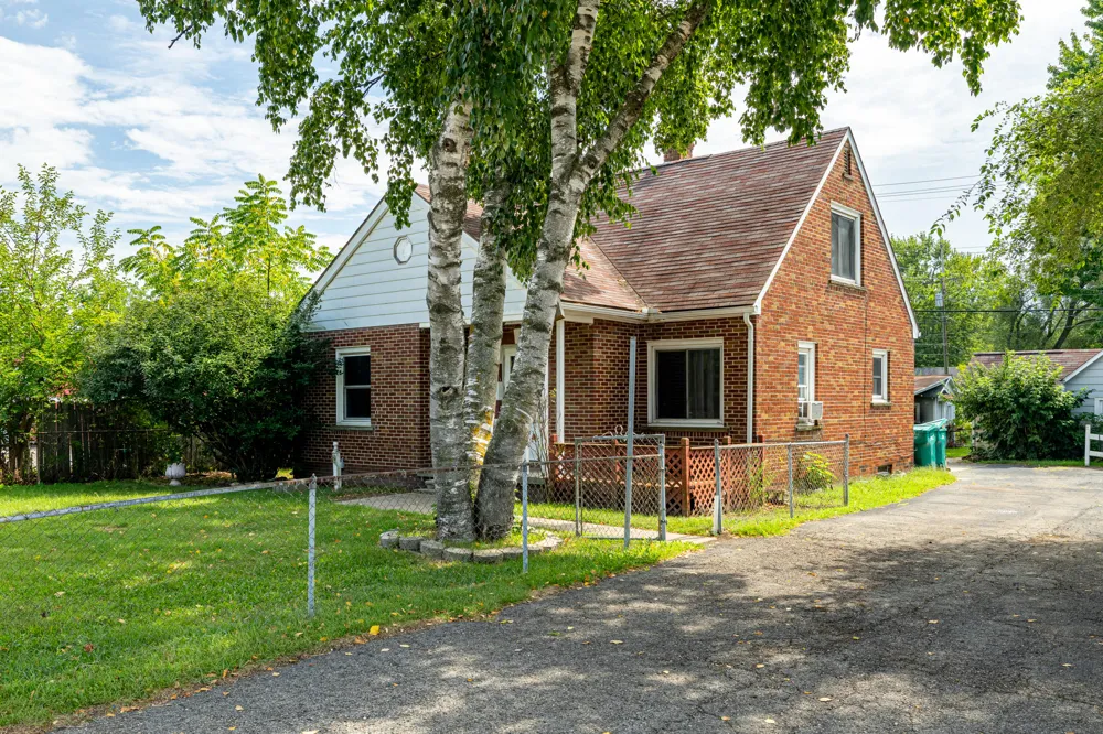 1404 Holmes Road Ypsilanti, MI 48198