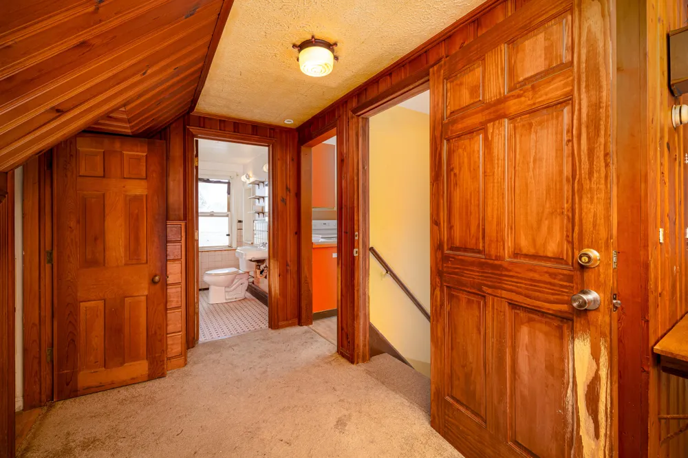 1404 Holmes Road Ypsilanti, MI 48198