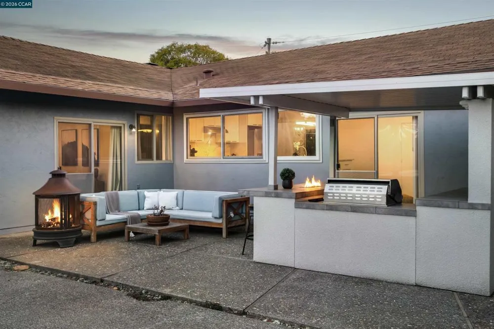 434 San Carlos Way Novato, CA 94945