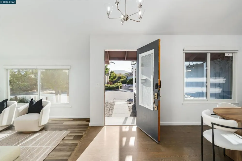 434 San Carlos Way Novato, CA 94945