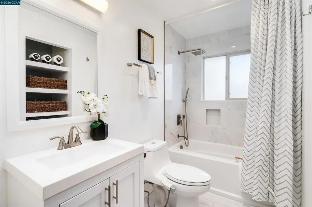 434 San Carlos Way Novato, CA 94945