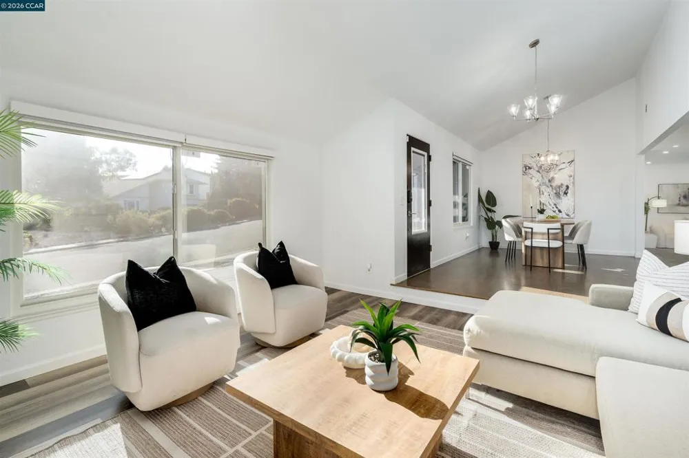434 San Carlos Way Novato, CA 94945