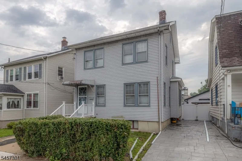 13 Liberty St Irvington, NJ 07111