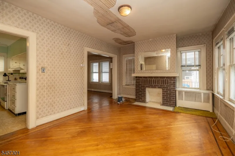 13 Liberty St Irvington, NJ 07111