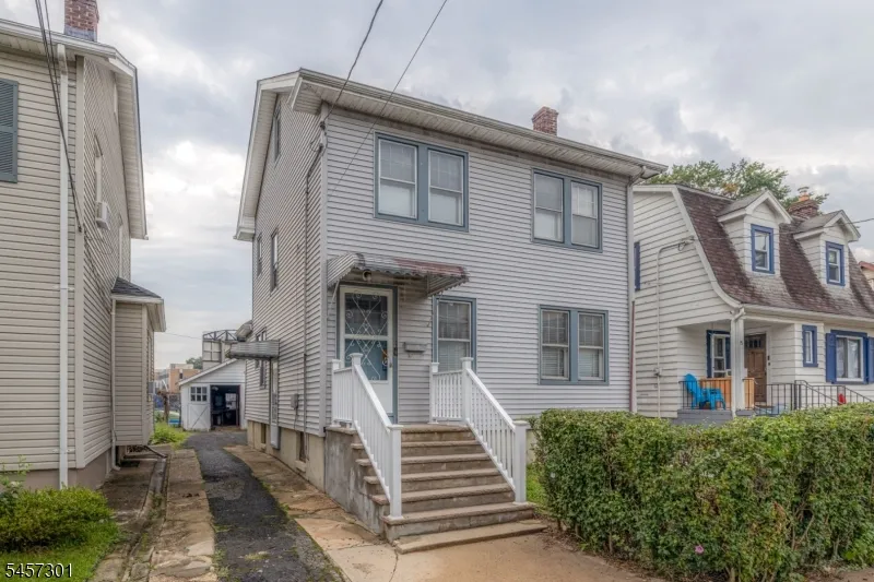 13 Liberty St Irvington, NJ 07111