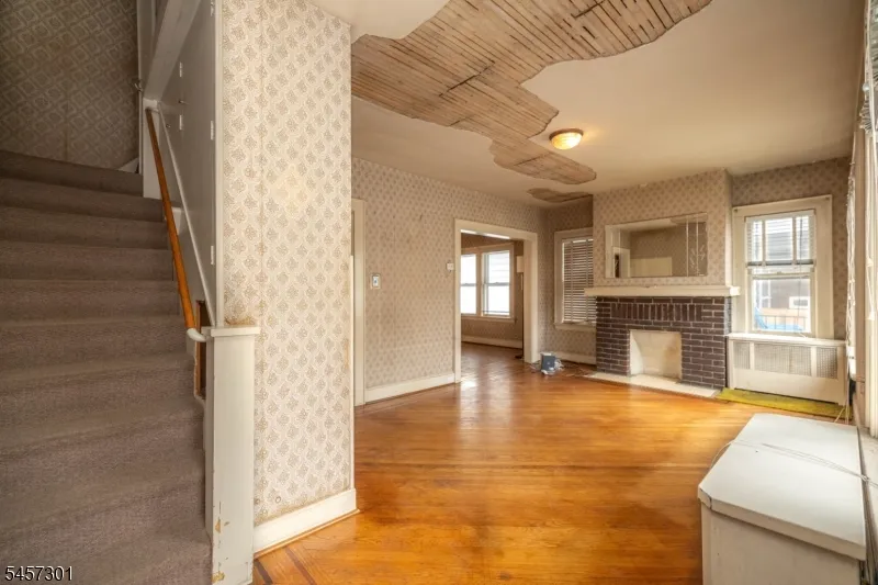13 Liberty St Irvington, NJ 07111