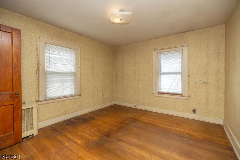 13 Liberty St Irvington, NJ 07111