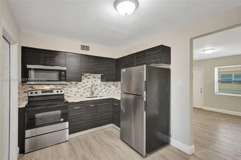 429 NW 9th Ave #1