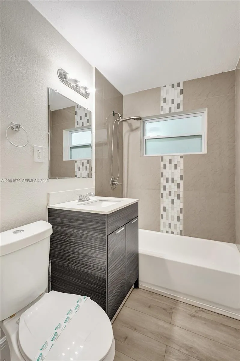 429 NW 9th Ave #1 Fort Lauderdale, FL 33311