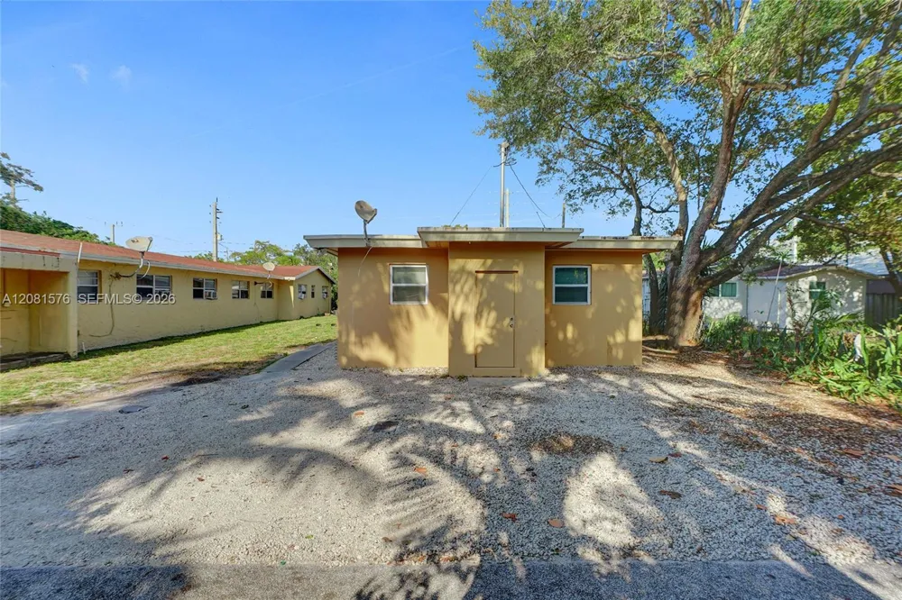 429 NW 9th Ave #1 Fort Lauderdale, FL 33311