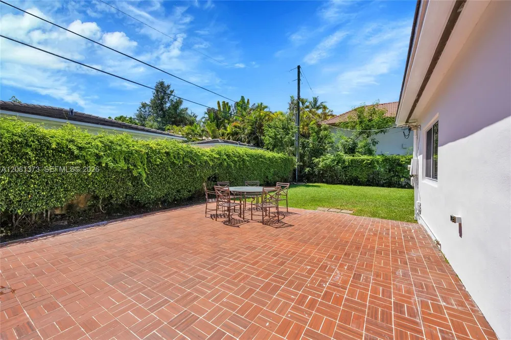 1540 Sarria Ave Coral Gables, FL 33146