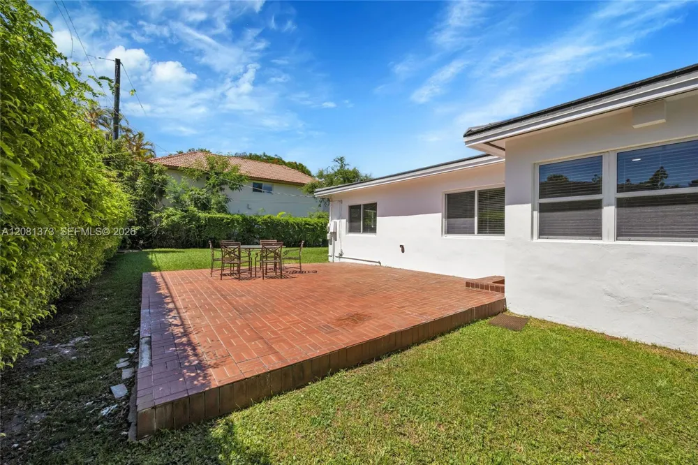 1540 Sarria Ave Coral Gables, FL 33146
