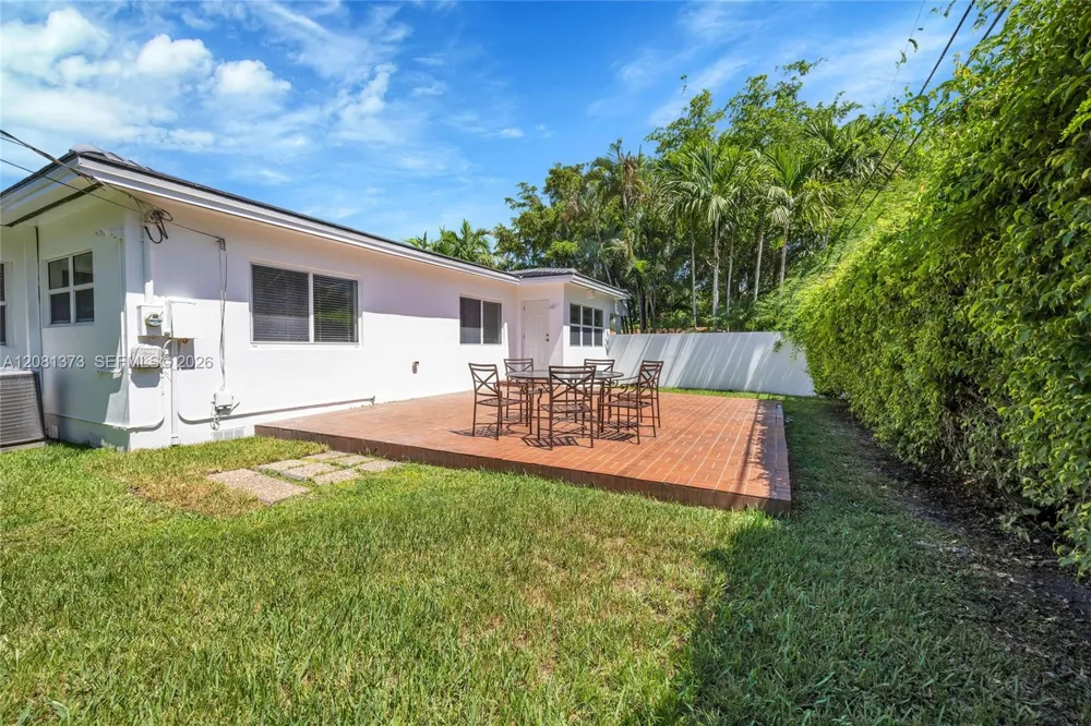 1540 Sarria Ave Coral Gables, FL 33146