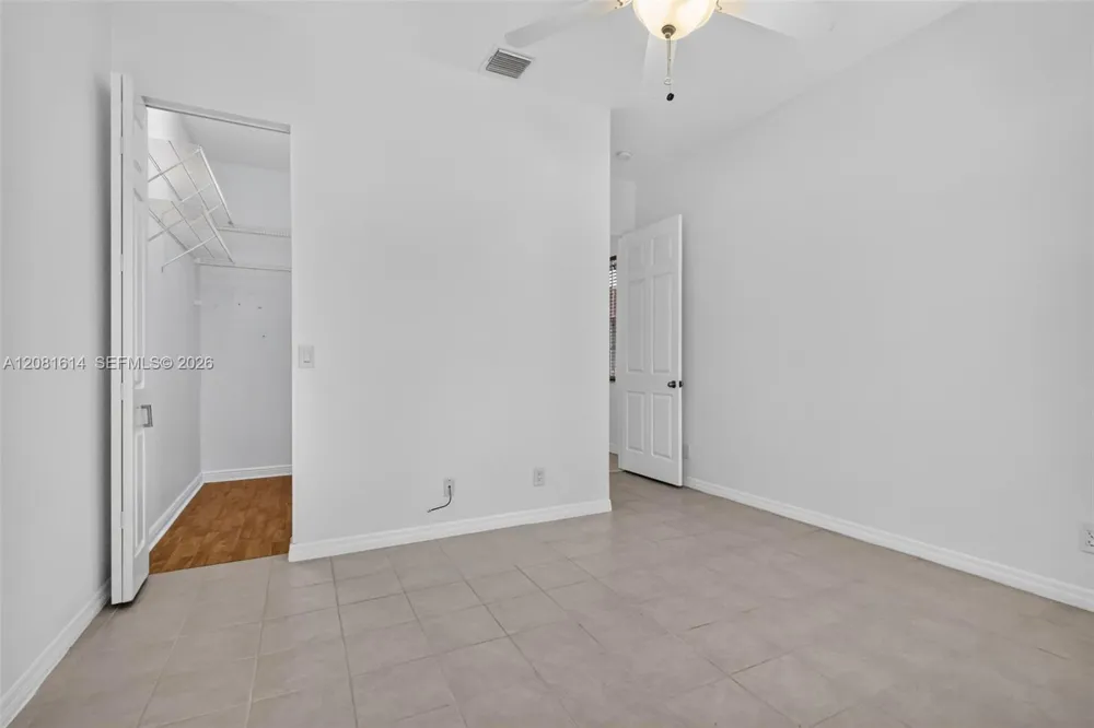 5659 Via De La Plata Cir Delray Beach, FL 33484