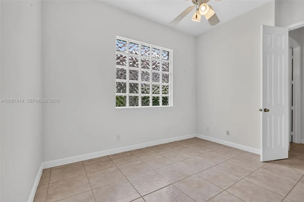 5659 Via De La Plata Cir Delray Beach, FL 33484