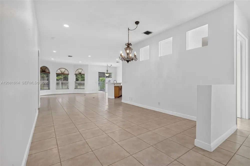 5659 Via De La Plata Cir Delray Beach, FL 33484