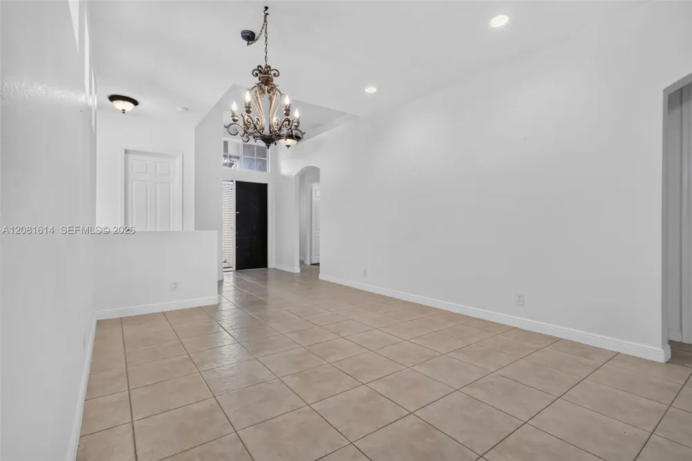 5659 Via De La Plata Cir Delray Beach, FL 33484