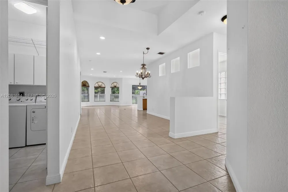 5659 Via De La Plata Cir Delray Beach, FL 33484