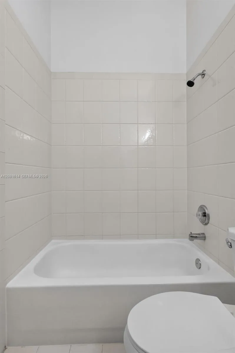 5659 Via De La Plata Cir Delray Beach, FL 33484