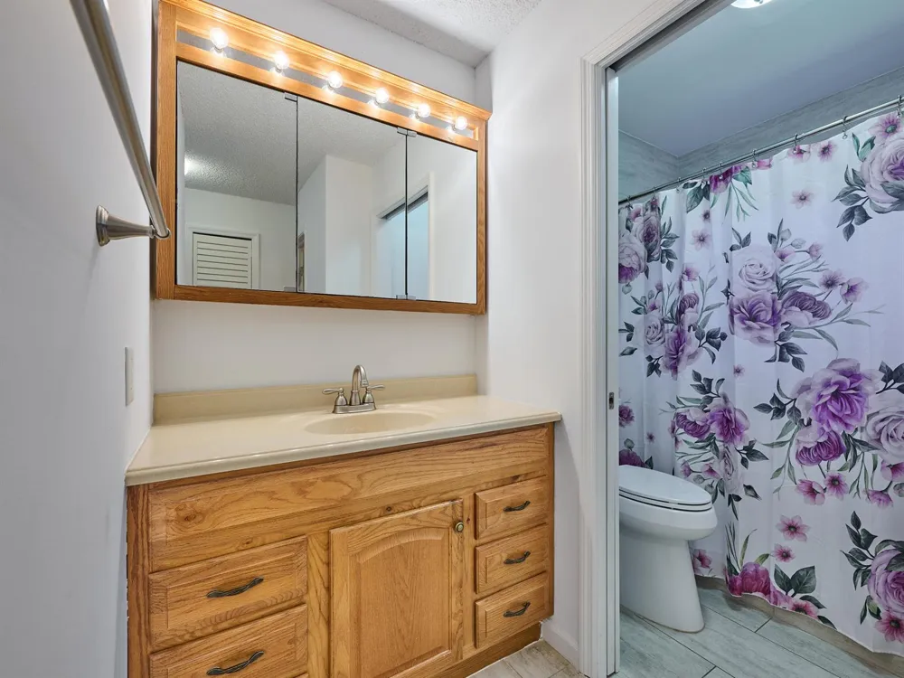 4845 EQUESTRIAN CIRCLE #B Boynton Beach, FL 33436