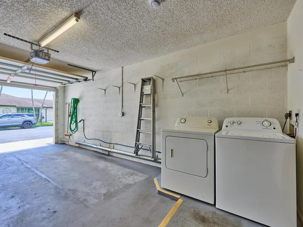 4845 EQUESTRIAN CIRCLE #B Boynton Beach, FL 33436