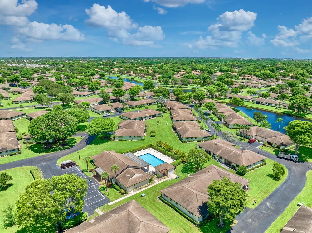 4845 EQUESTRIAN CIRCLE #B Boynton Beach, FL 33436