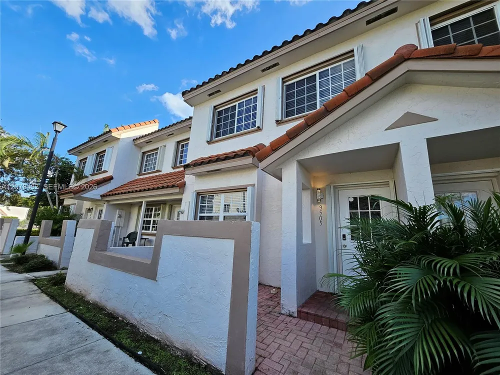 9505 NW 42nd St #9505 Sunrise, FL 33351