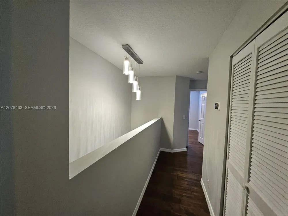 9505 NW 42nd St #9505 Sunrise, FL 33351