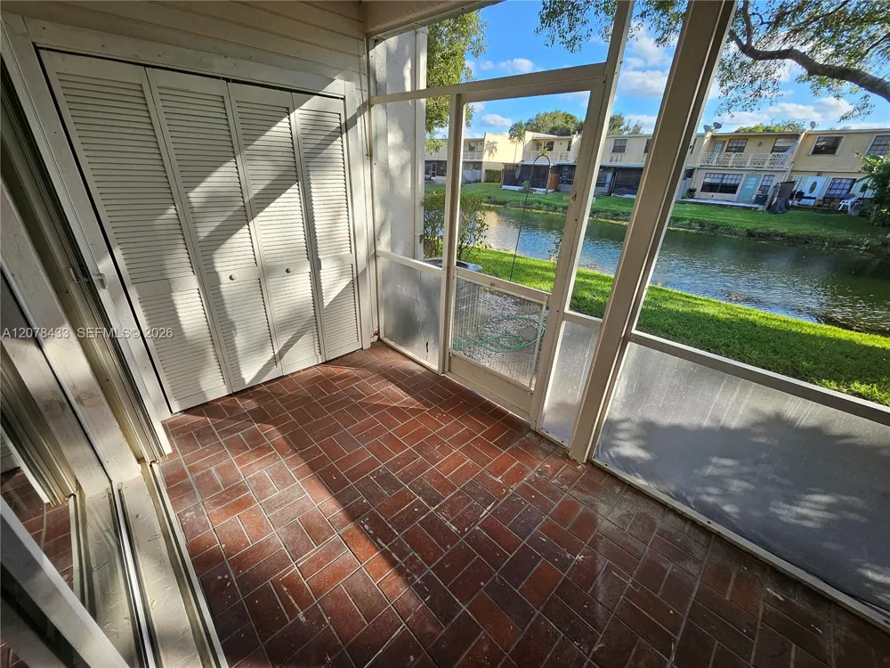 9505 NW 42nd St #9505 Sunrise, FL 33351