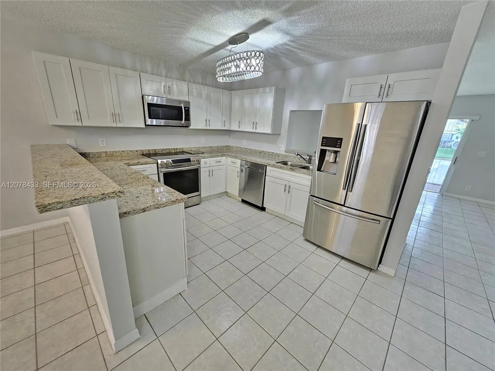 9505 NW 42nd St #9505 Sunrise, FL 33351