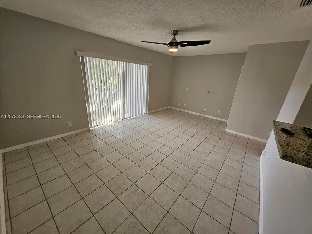 9505 NW 42nd St #9505 Sunrise, FL 33351
