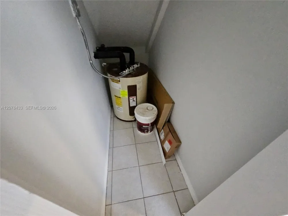 9505 NW 42nd St #9505 Sunrise, FL 33351