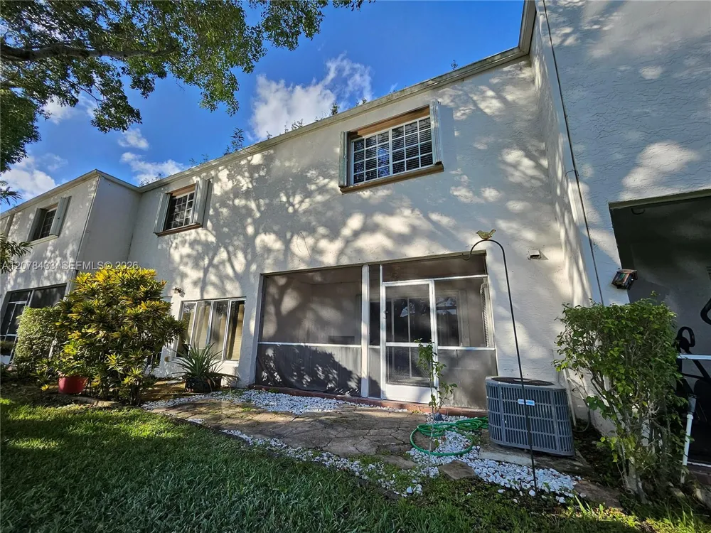9505 NW 42nd St #9505 Sunrise, FL 33351