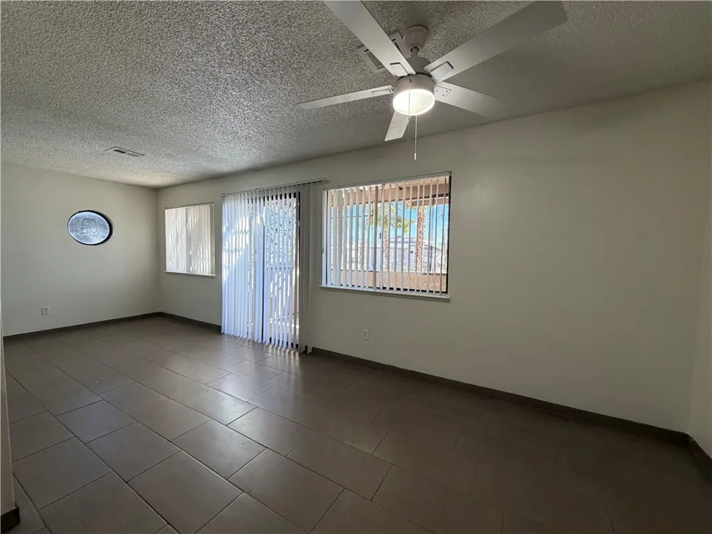 3704 Scuba Circle #4 Las Vegas, NV 89108