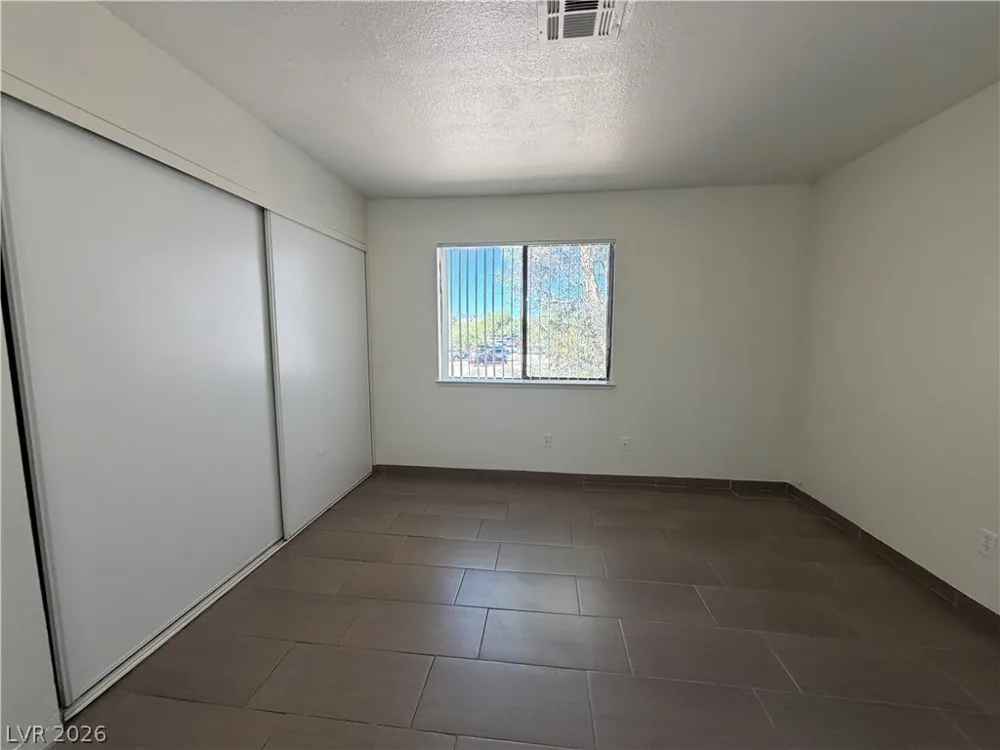 3704 Scuba Circle #4 Las Vegas, NV 89108