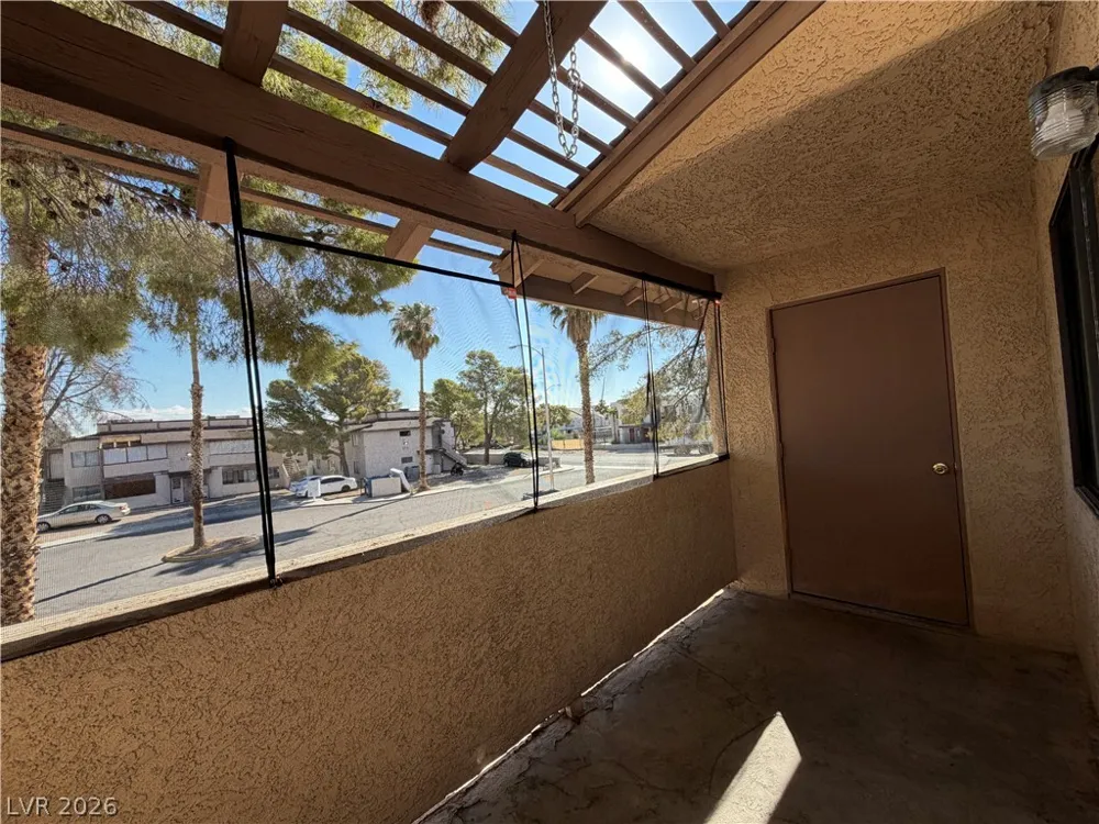 3704 Scuba Circle #4 Las Vegas, NV 89108
