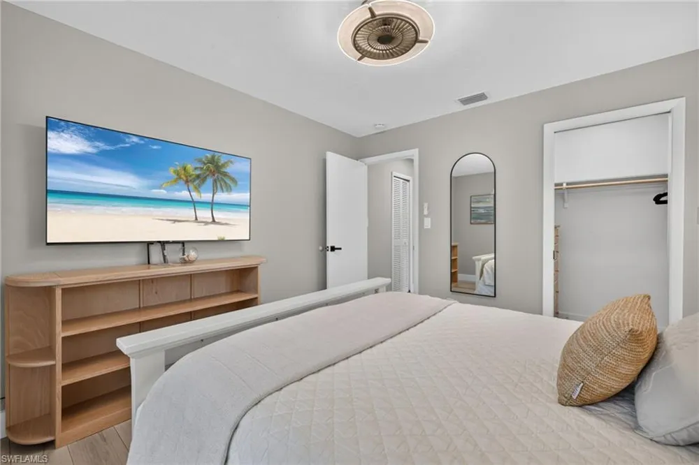 9076 Mockingbird Drive Sanibel, FL 33957
