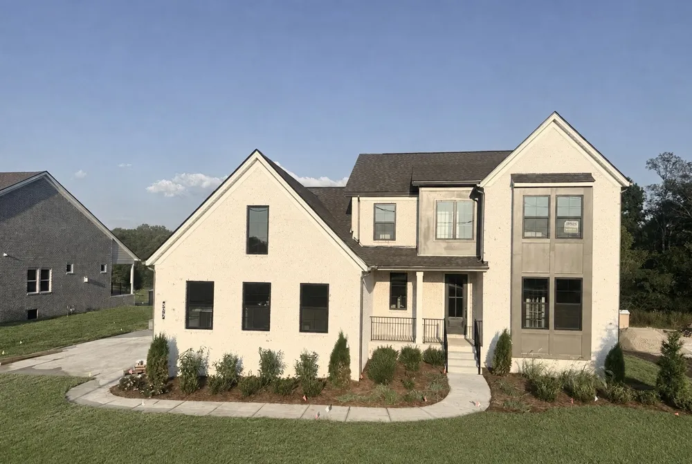 572 Baker Rd Columbia, TN 38401