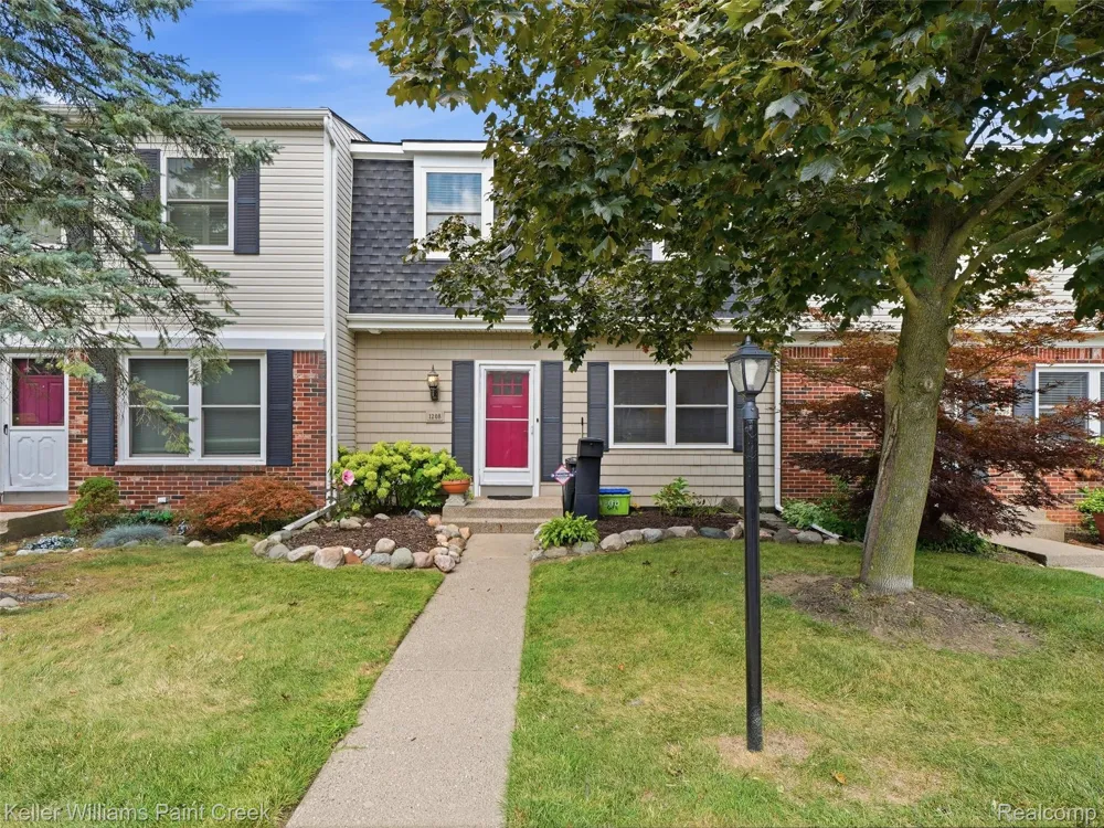 1208 Lear Court Rochester Hills City, MI 48307