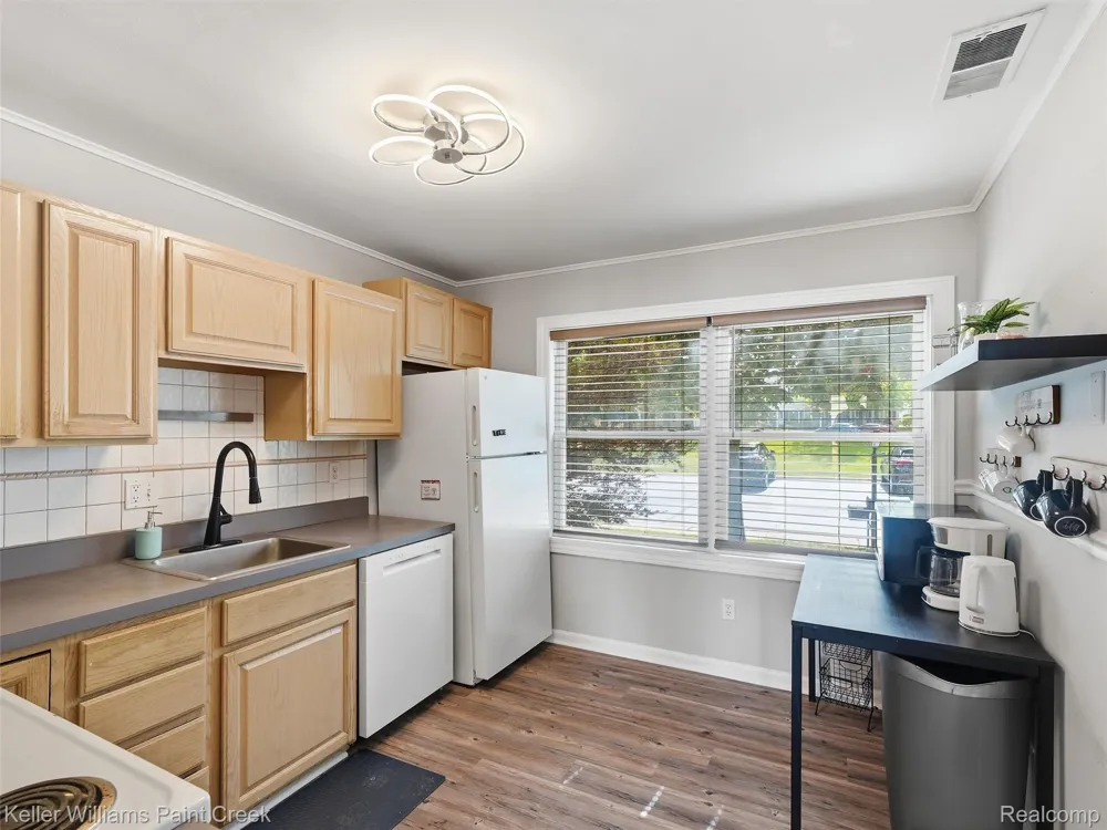 1208 Lear Court Rochester Hills City, MI 48307