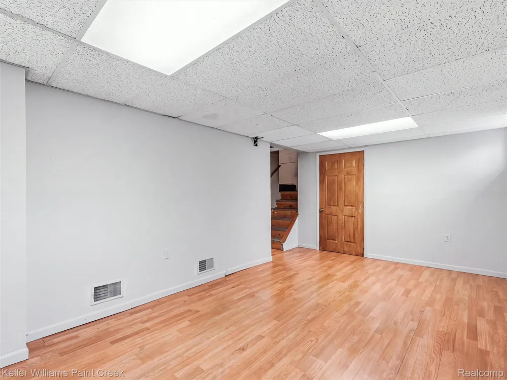 1208 Lear Court Rochester Hills City, MI 48307