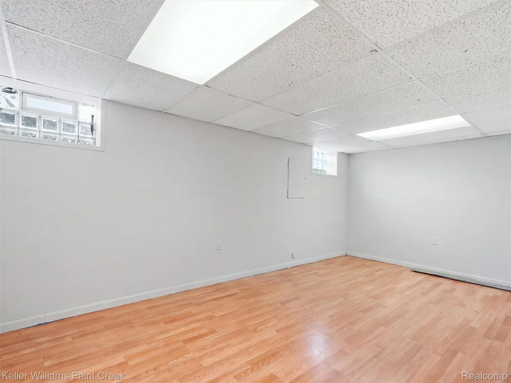 1208 Lear Court Rochester Hills City, MI 48307