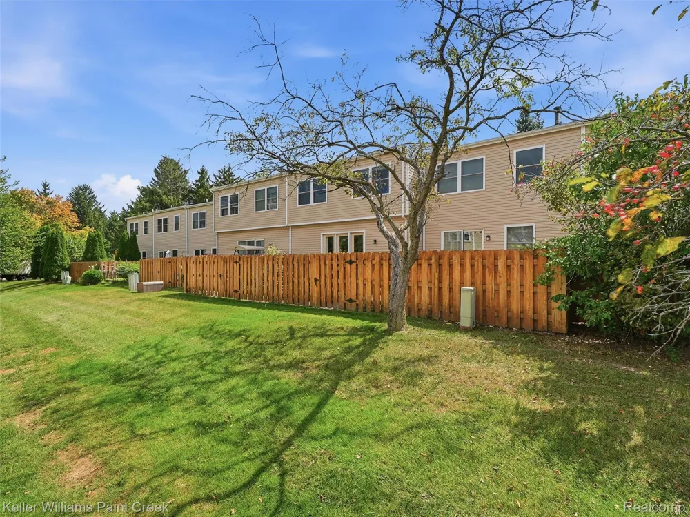 1208 Lear Court Rochester Hills City, MI 48307