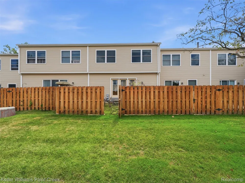 1208 Lear Court Rochester Hills City, MI 48307