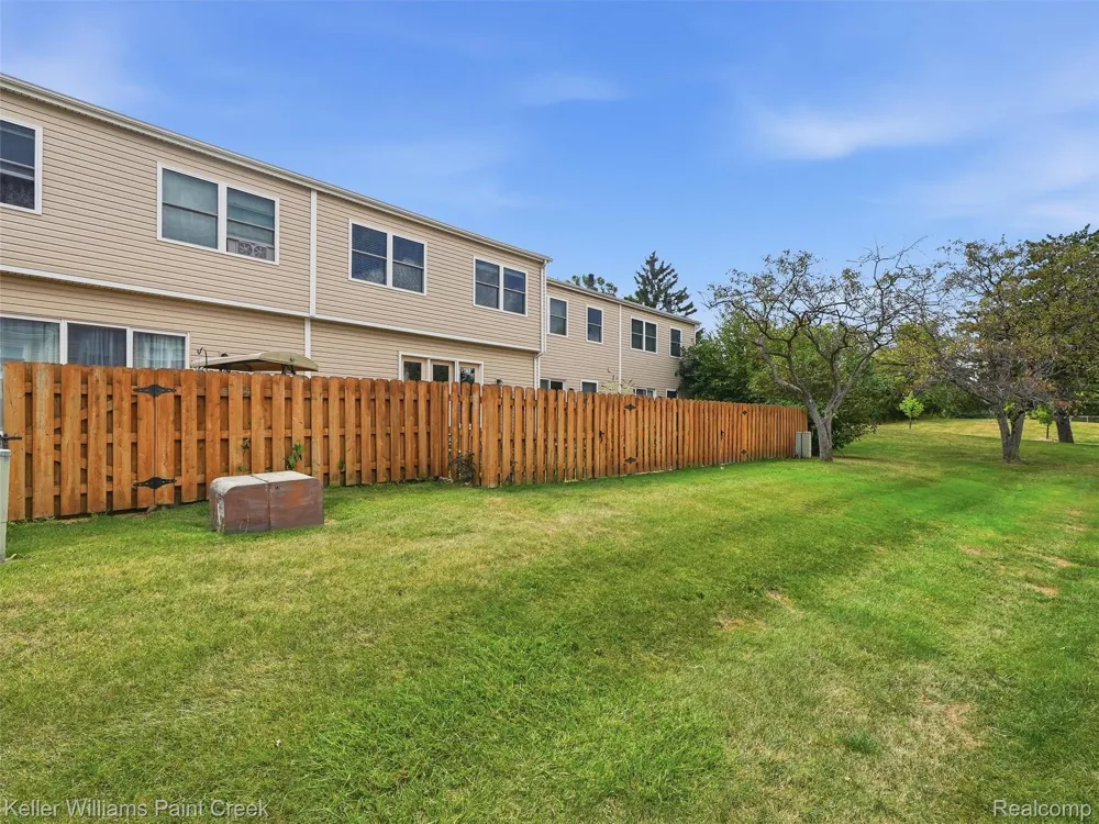 1208 Lear Court Rochester Hills City, MI 48307